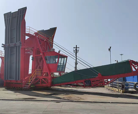 鐘祥港口施工現場(chǎng).jpg
